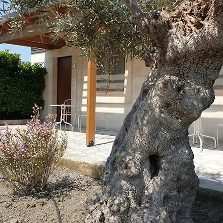 Ξενοδοχείο με διαμερίσματα Masseria Santa Lucia Ματέρα