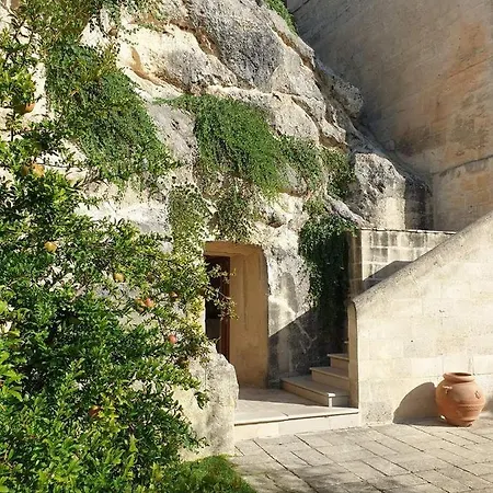 Ξενοδοχείο με διαμερίσματα Masseria Santa Lucia *